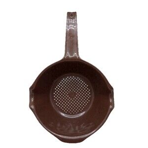 Rubbermaid # 2930 Vintage 1 Qt. Brown Colander Strainer Double Spouts Vintage